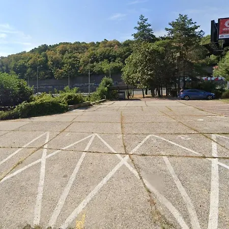 Hotel Hotel Gardinn - Free Parking And Quiet Garden