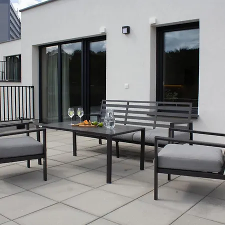 Hotel Gardinn - Free Parking And Quiet Garden Bratislava