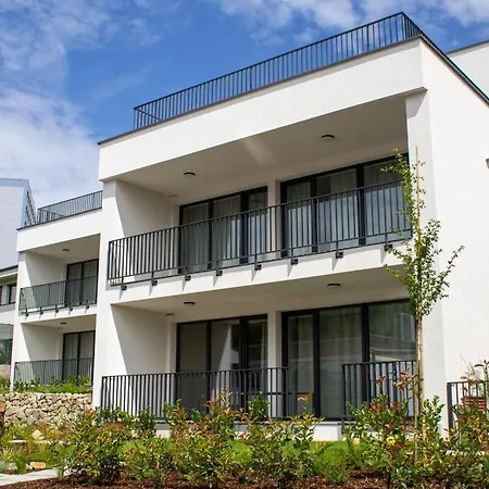 Hotel Hotel Gardinn - Free Parking And Quiet Garden 2*
