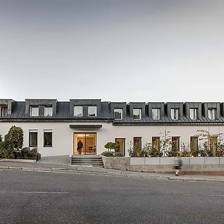 Gardinn - Free Parking And Quiet Garden Hotel 3*