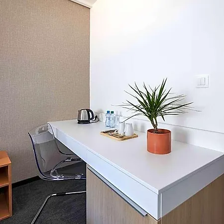 Gardinn - Free Parking And Quiet Garden Hotel Bratislava
