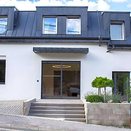 Gardinn - Free Parking And Quiet Garden Hotel Bratislava