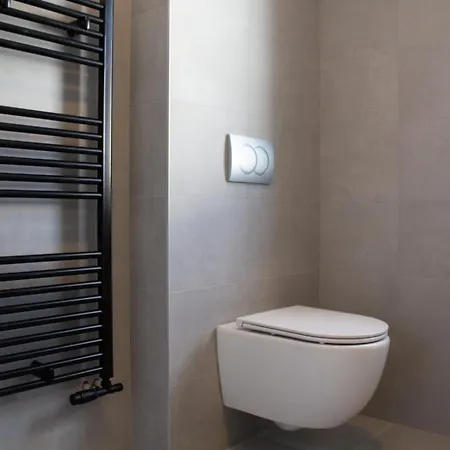 Hotel Gardinn - Free Parking And Quiet Garden 2* Bratislava